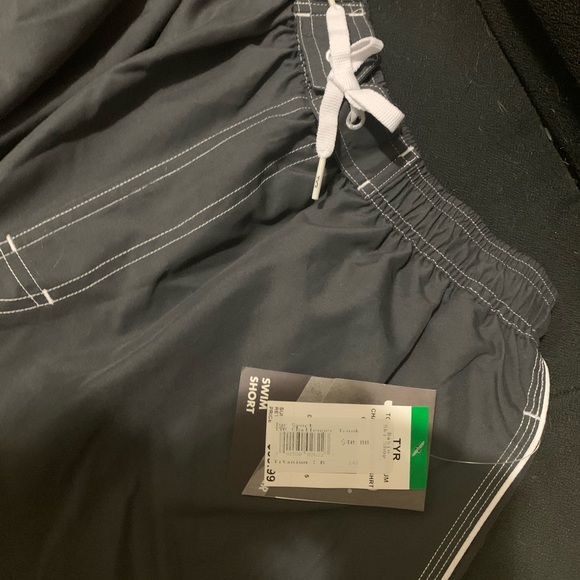 Tyr short brand new - Picture 5 of 5